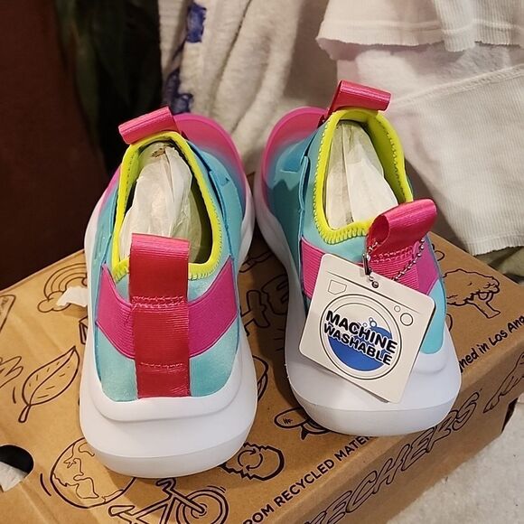 Kids sketchers slip in machine washable size 3.5 NWT - Picture 5 of 5